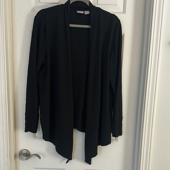 CHICOS ZENERGY BLACK OPEN FROMT CARDIGAN ASYMMETRIC HEM SIZE 8/10 - Picture 1 of 5